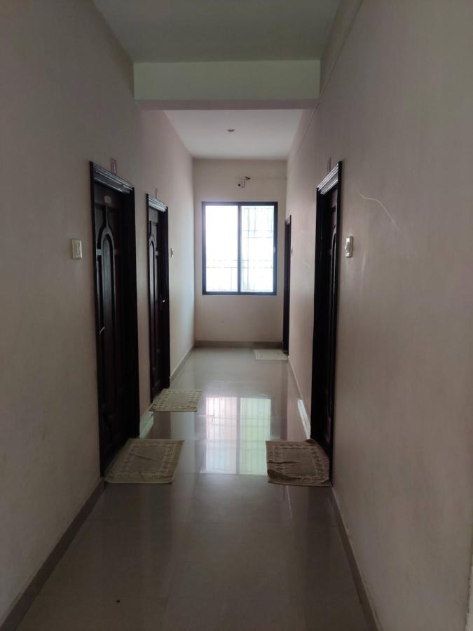 Subasree Cottage Tirunallar Luaran gambar